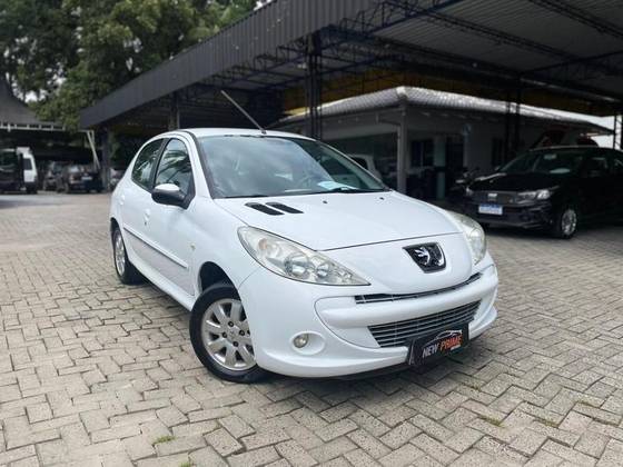 PEUGEOT 207 1.4 X-LINE 8V FLEX 4P MANUAL PEUGEOT 207 1.4 X-LINE 8V FLEX 4P MANUAL